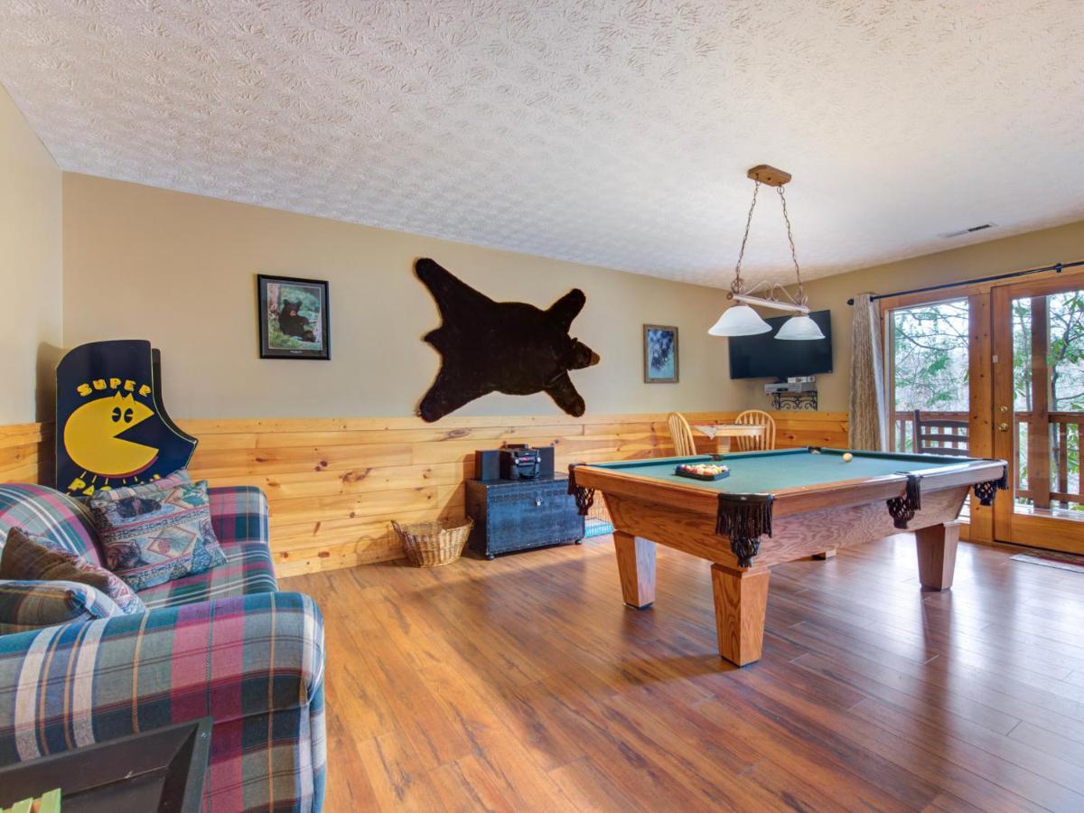Cubs Corner Villa Гетлинбург Екстериор снимка